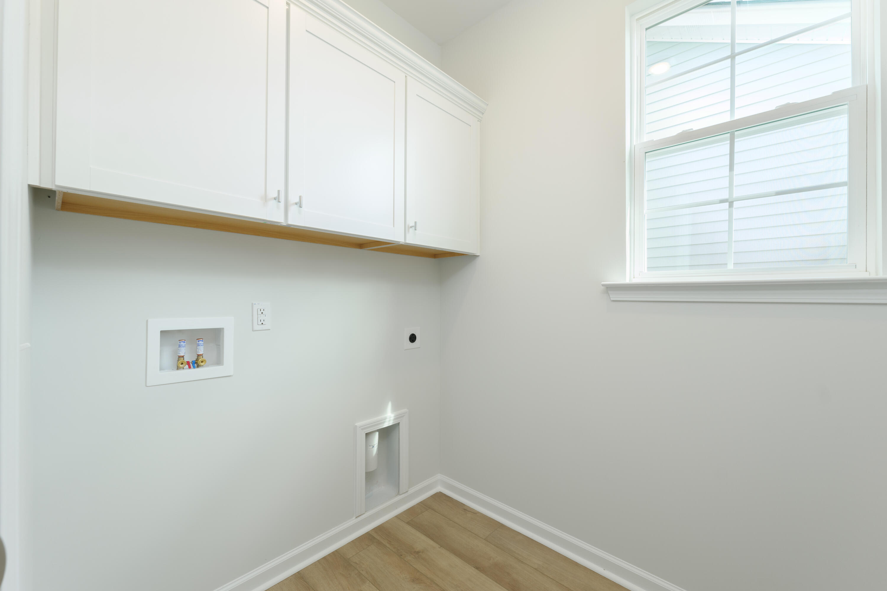 703 Butter Road Bonneau, SC 29431 - Photo 15 of 34 P1024093-Edit