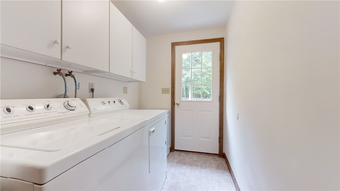 150 Kings Factory Road Charlestown, RI 02813 - Photo 16 of 30 Laundry/mud room