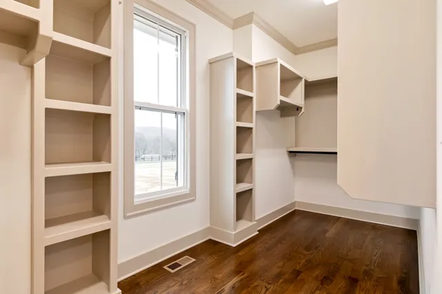 $889,900 | 4043 Advocate Path, Culleoka, TN 38451