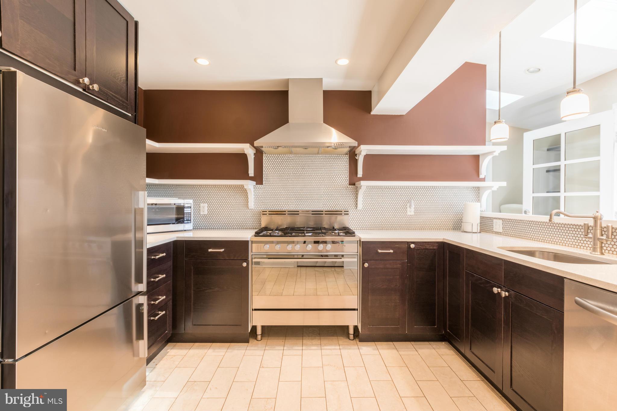 605 Carysbrook Road Baltimore, MD 21208 - Photo 7 of 28 Kitchen