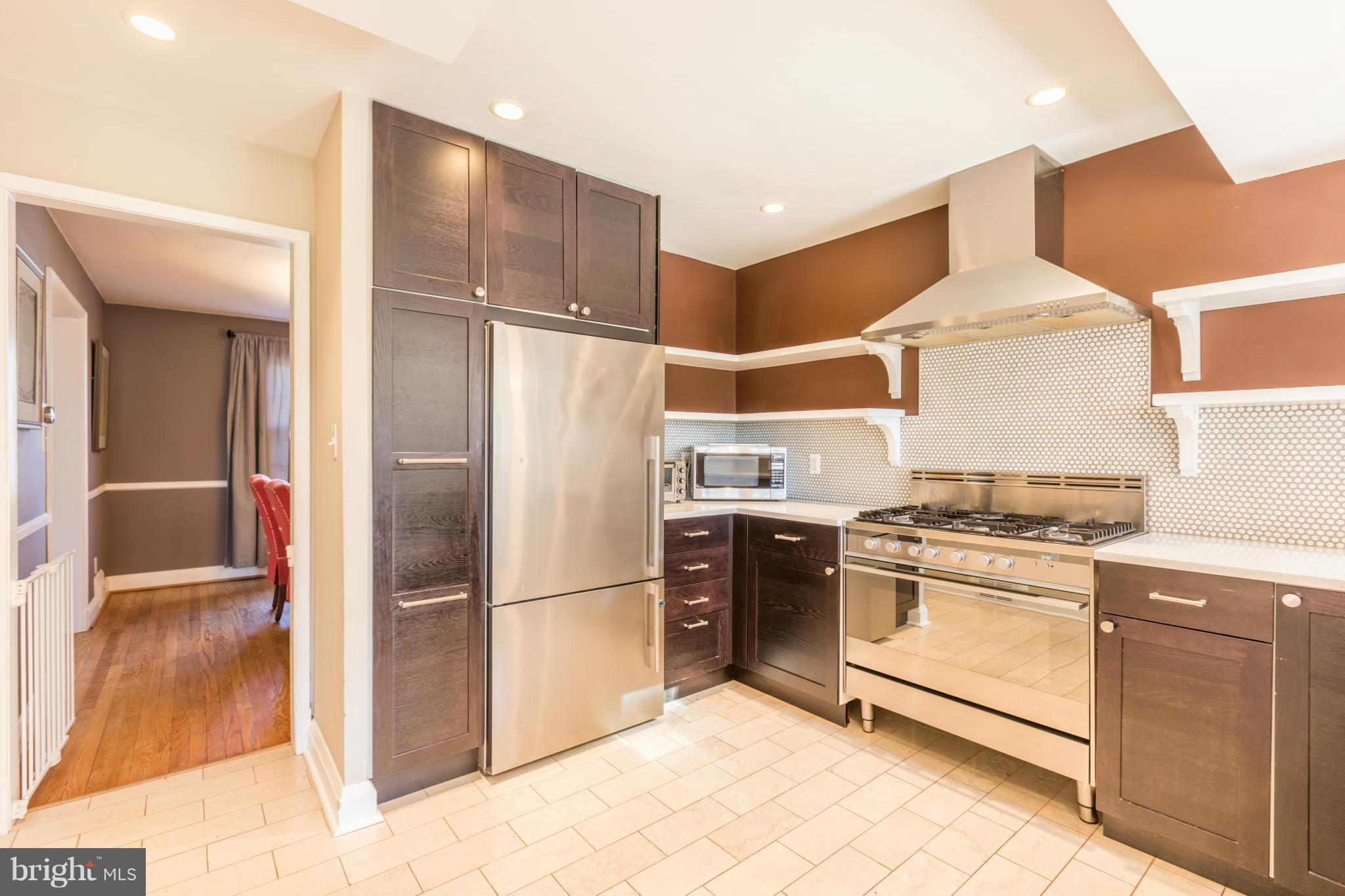605 Carysbrook Road Baltimore, MD 21208 - Photo 8 of 28 Kitchen