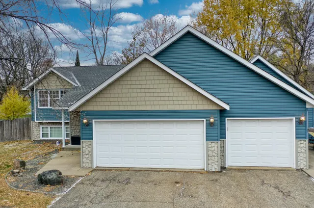 $425,000 | 13416 Swallow Street Northwest, Andover, MN 55304