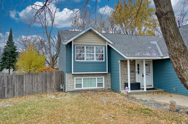 $425,000 | 13416 Swallow Street Northwest, Andover, MN 55304