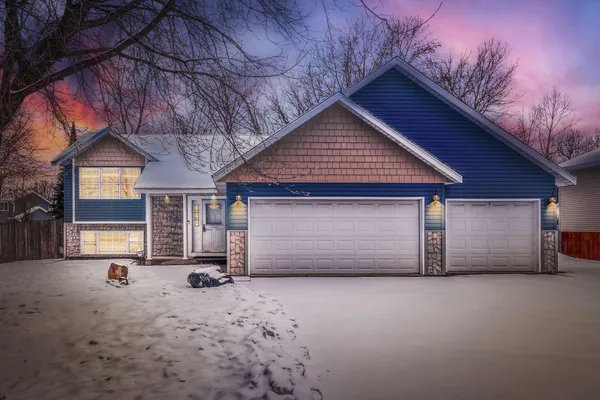 $425,000 | 13416 Swallow Street Northwest, Andover, MN 55304