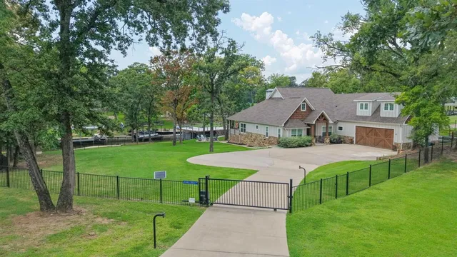 $1,395,000 | 65 Hillcrest Drive, Tool, TX 75143