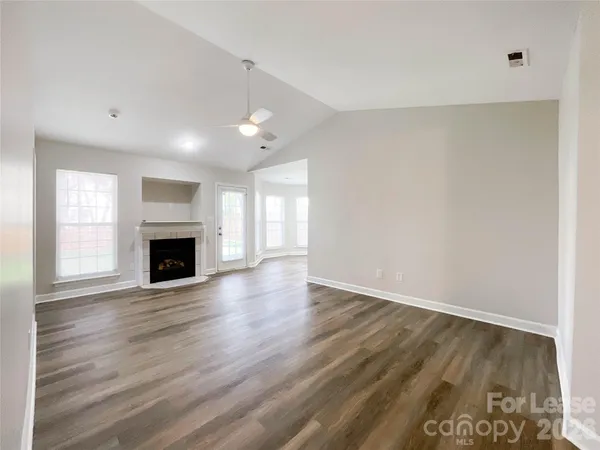 $2,195 | 7305 Rosehall Drive, Charlotte, NC 28227