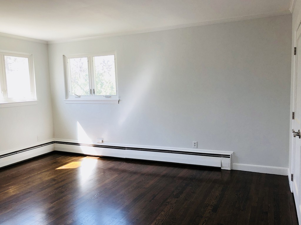 43 Cynthia Road Newton, MA 02459 - Photo 14 of 19