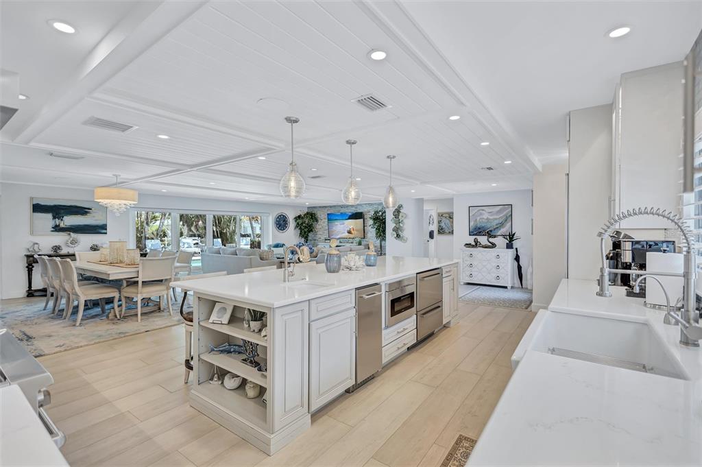 571 Ranger Lane Longboat Key, FL 34228 - Photo 28 of 89 Gallery Image 28