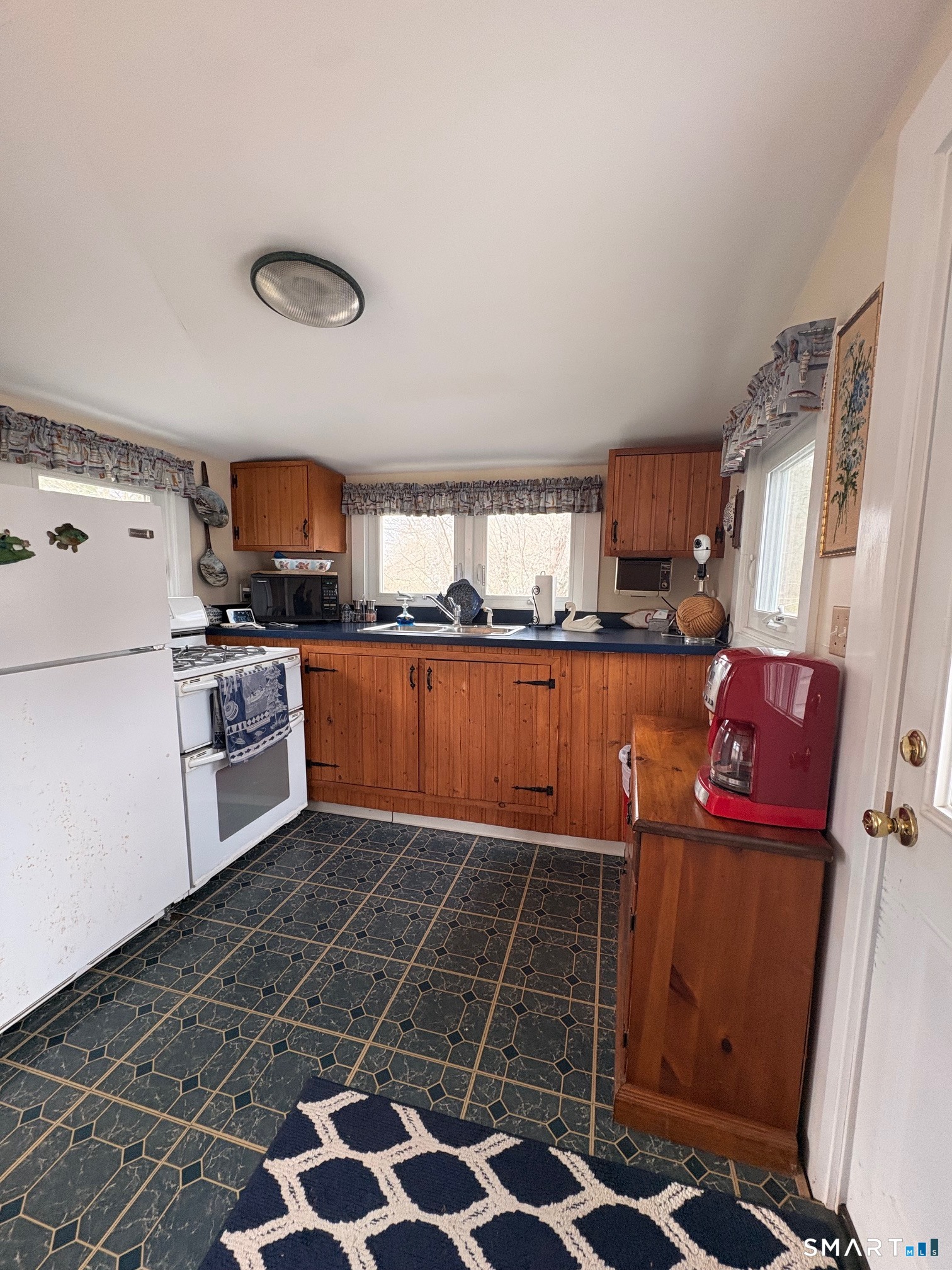 4 Long Pond Road South Ledyard, CT 06339 - Photo 8 of 18