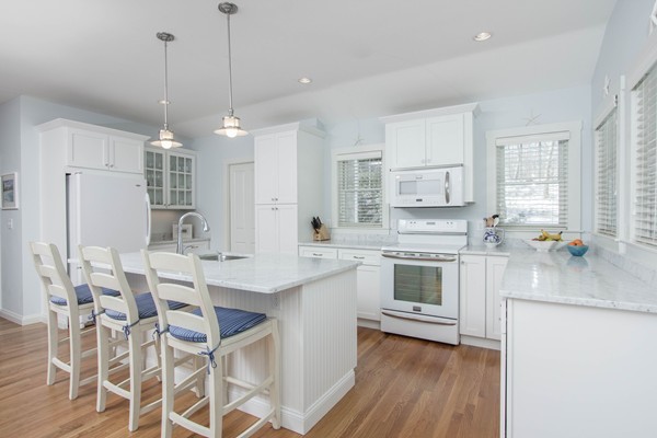 9 Ridgewood Terrace Rockport, MA 01966 - Photo 3 of 12 Gallery Image 3