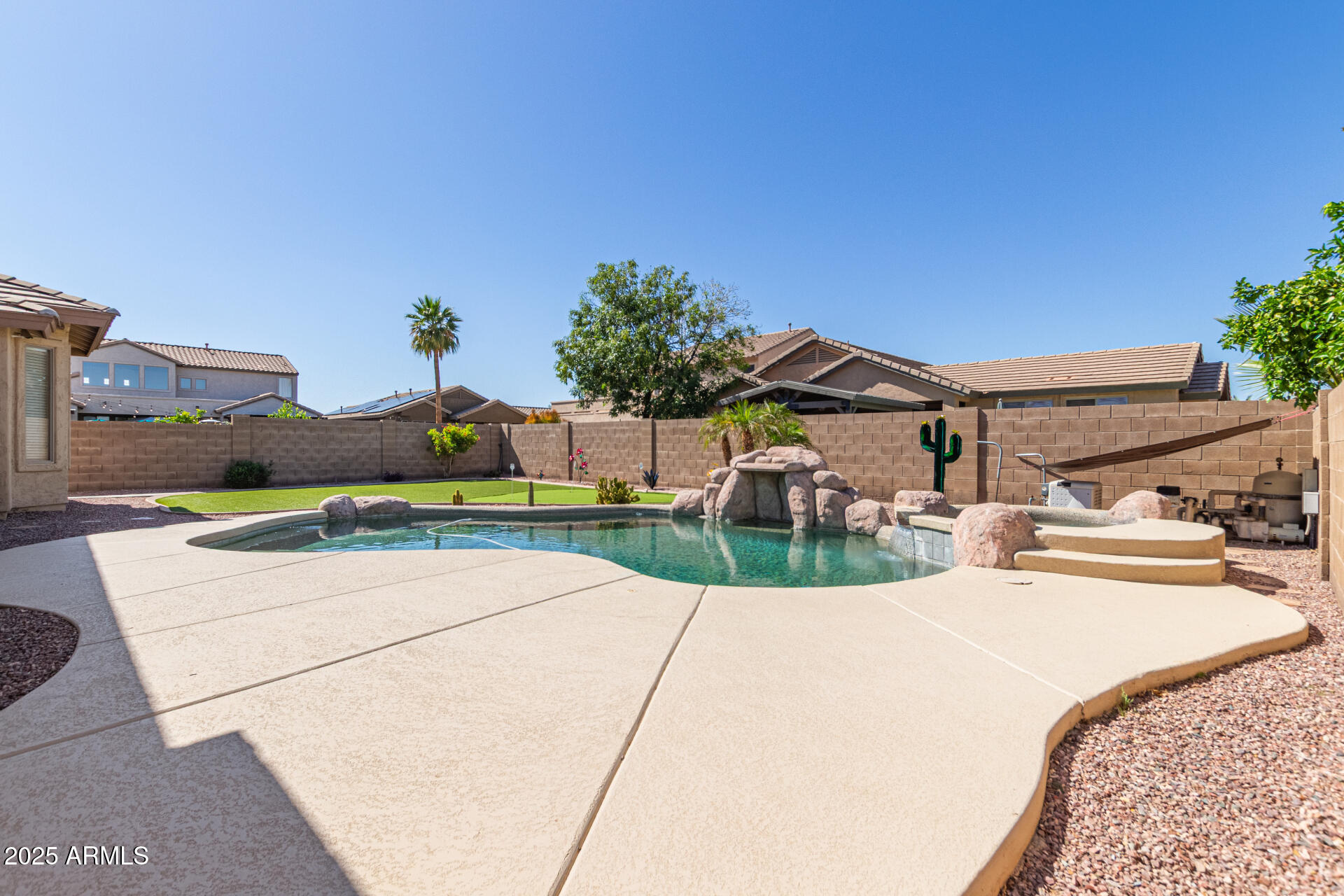 15288 West Redfield Road Surprise, AZ 85379 - Photo 28 of 37 31-Redfield
