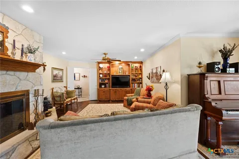 $414,900 | 2010 North Beal Street, Belton, TX 76513