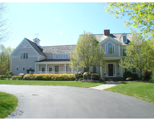 3 Franklin Rodgers Road Hingham, MA 02043 - Photo 3 of 21 a front view of house with yard and green space