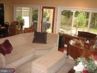 913 Fraser Road Glenside, PA 19038 - Photo 3 of 6 Gallery Image 3