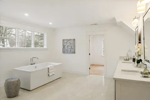 $4,750,000 | 96 Independence Road, Concord, MA 01742