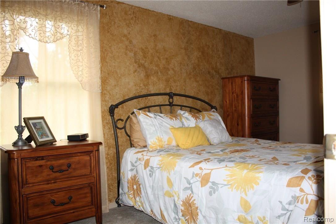 12197 Torrey Road Fenton, MI 48430 - Photo 34 of 61 IMG_2236.jpg