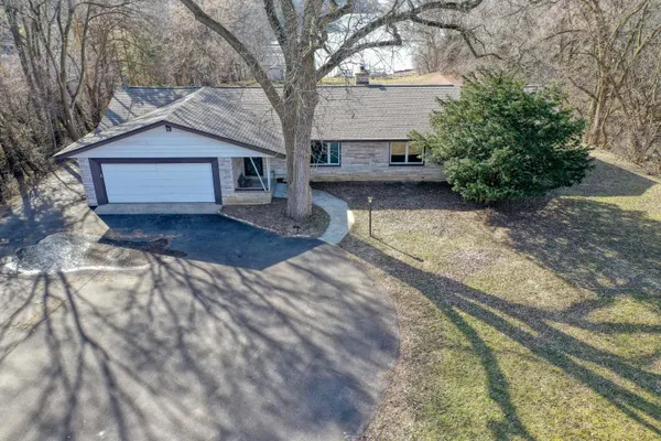 $2,199,900 | N67-w34613 County Trunk Hwy K, Oconomowoc, WI 53066