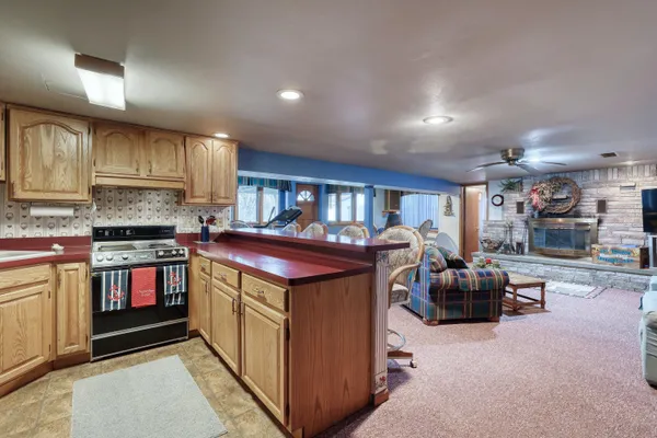 $2,199,900 | N67-w34613 County Trunk Hwy K, Oconomowoc, WI 53066