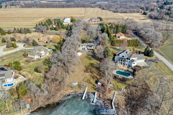 $2,199,900 | N67-w34613 County Trunk Hwy K, Oconomowoc, WI 53066