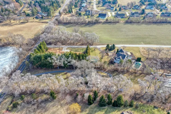 $2,199,900 | N67-w34613 County Trunk Hwy K, Oconomowoc, WI 53066