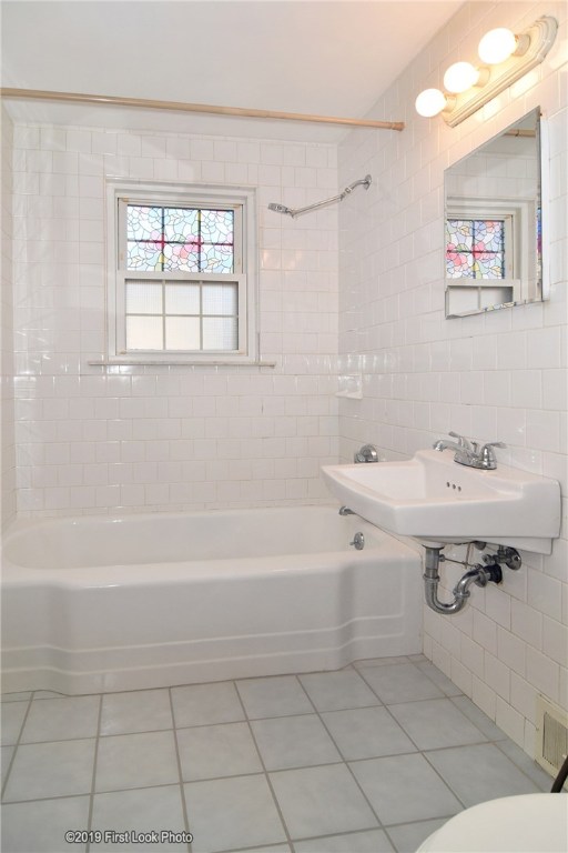 91 Airway Road Warwick, RI 02886 - Photo 13 of 24 Gallery Image 13