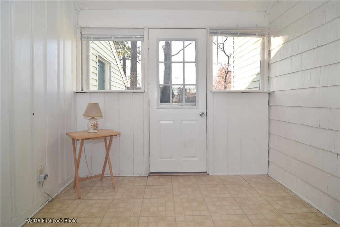 91 Airway Road Warwick, RI 02886 - Photo 18 of 24 Gallery Image 18