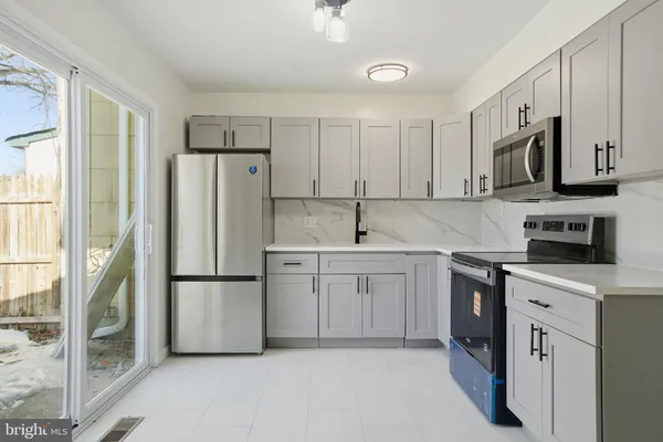 $2,500 | 28 Melwood Court, Sicklerville, NJ 08081