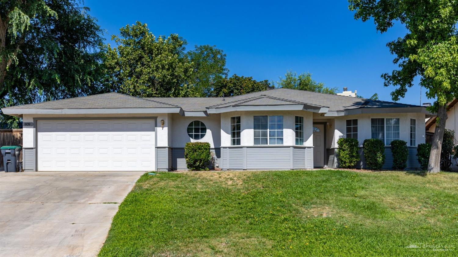 809 Elm Street Tehachapi, CA 93561 - Photo 1 of 16 Gallery Image 1