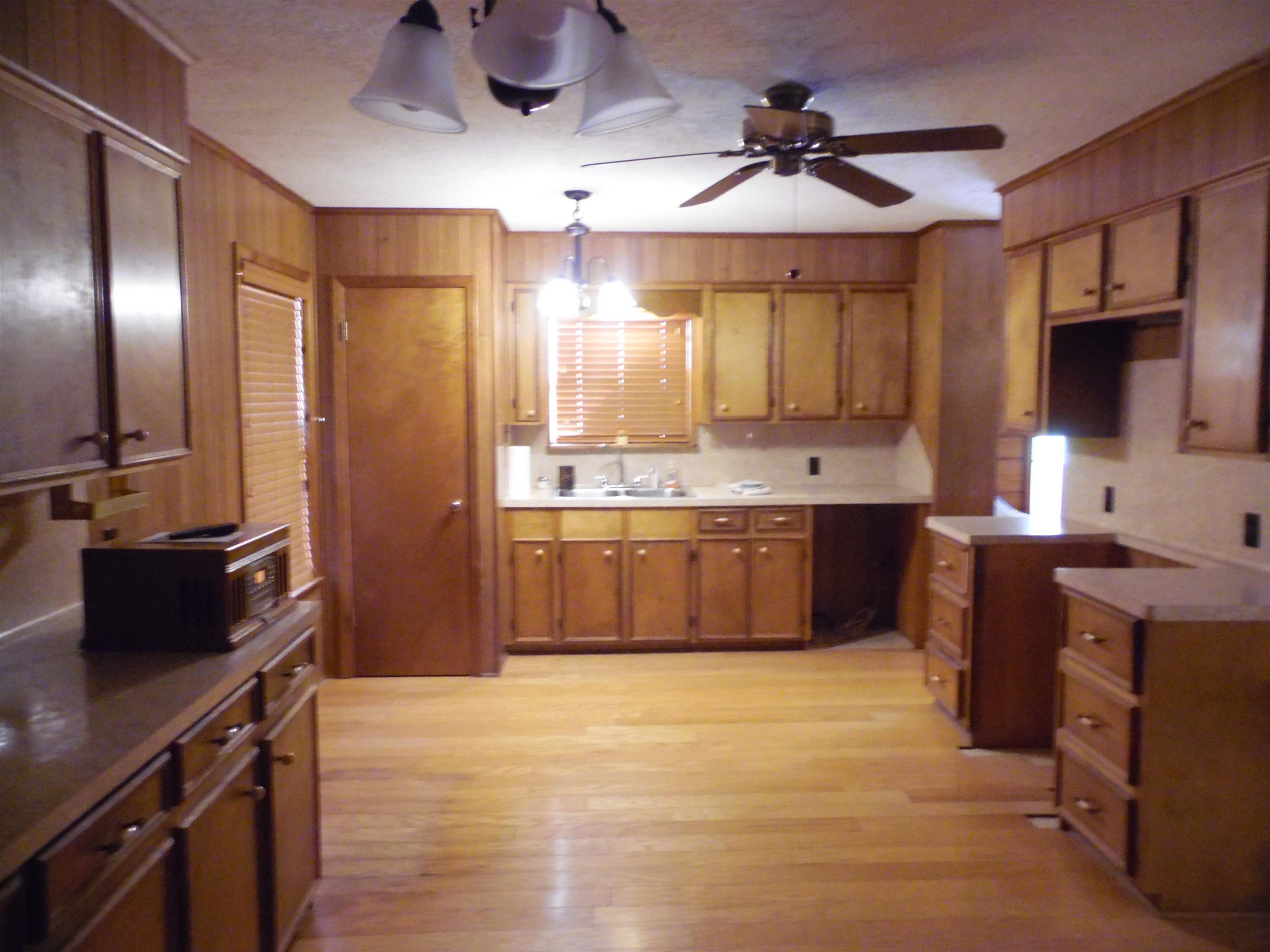 855 Gentry Drive Silsbee, TX 77656 - Photo 8 of 25