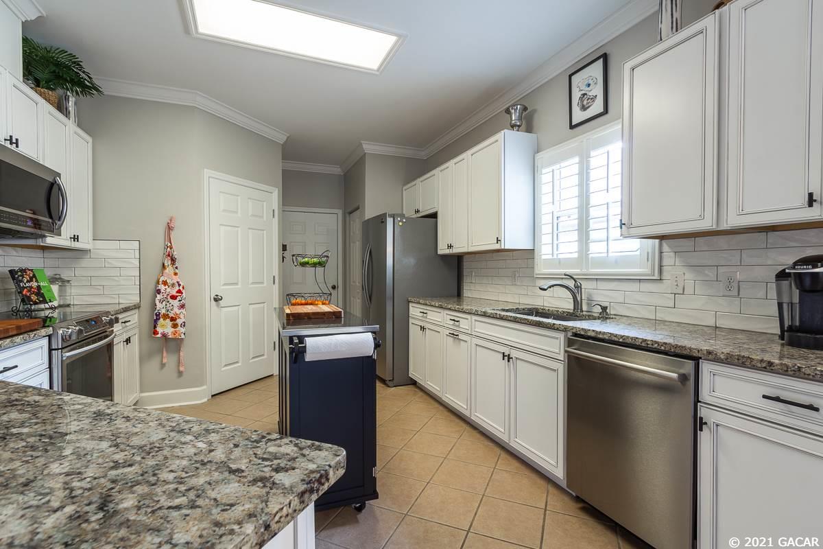 8968 Southwest 63rd Place Gainesville, FL 32608 - Photo 14 of 27
