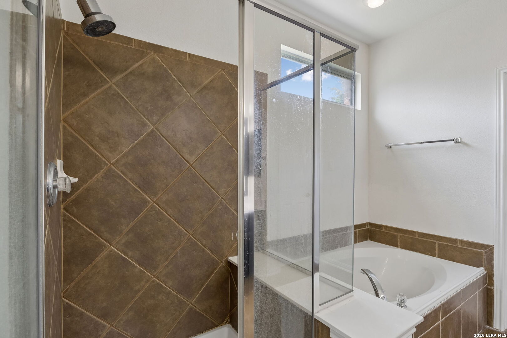8918 Los Sonoma Rio Helotes, TX 78023 - Photo 18 of 42