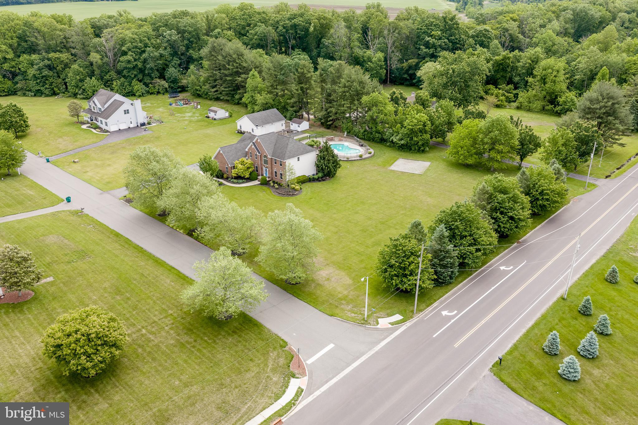 2 Dellaira Court Wrightstown, NJ 08562 - Photo 78 of 93 a view of a garden with an outdoor seating area