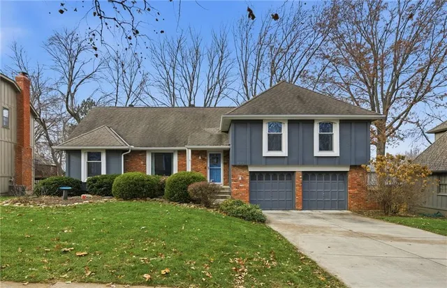 $445,000 | 11212 Grandview Drive, Overland Park, KS 66210
