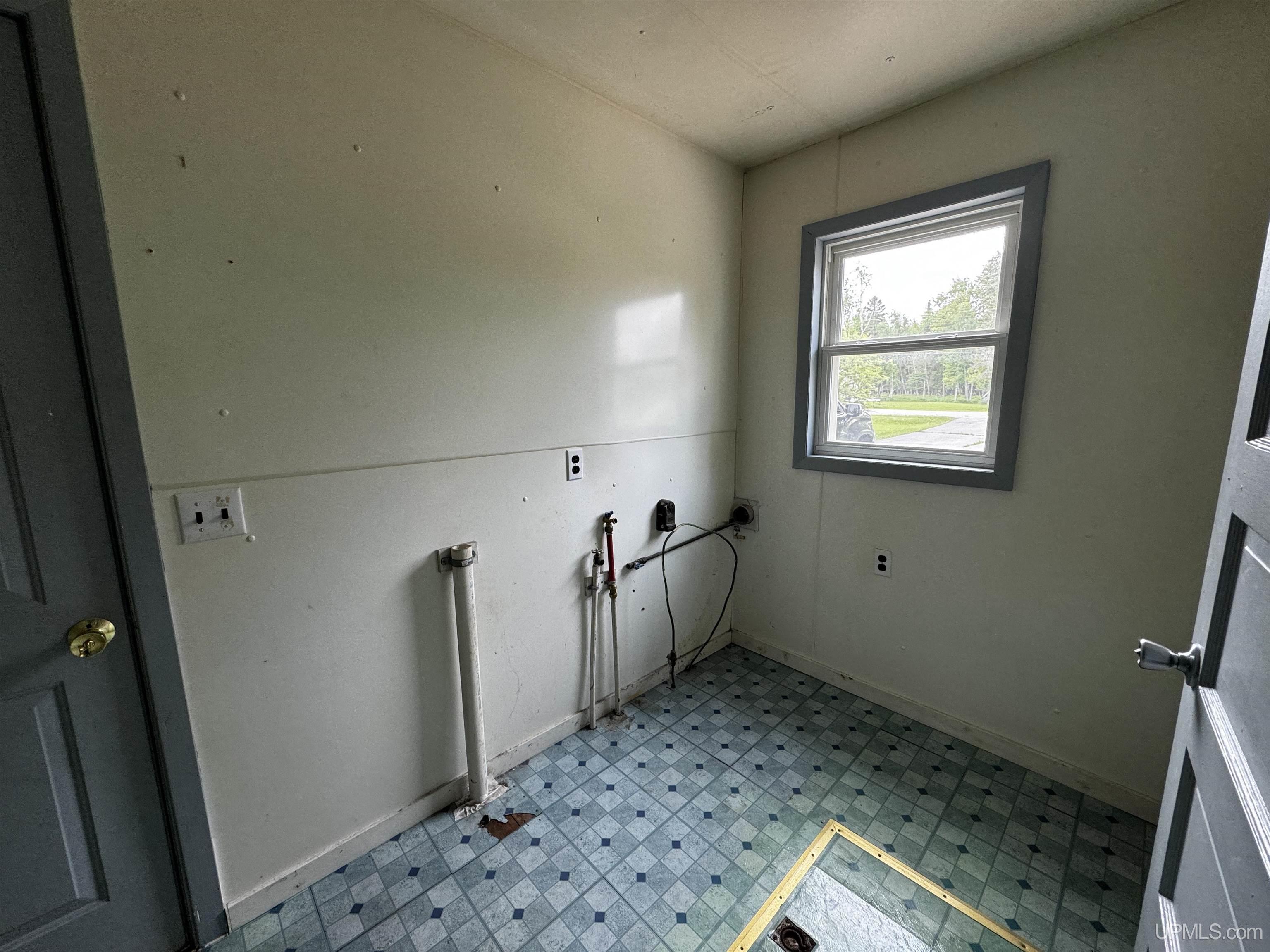 2592 W Dixner Road Gulliver, MI 49840 - Photo 32 of 47 Gallery Image 32