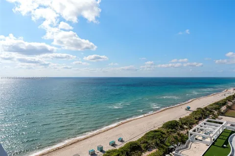 $1,225,000 | 6801 Collins Avenue, Unit PH10, Miami Beach, FL 33141