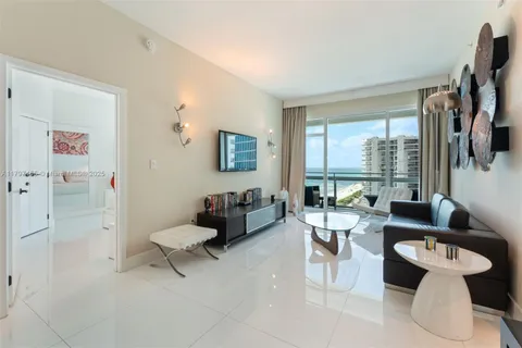 $1,225,000 | 6801 Collins Avenue, Unit PH10, Miami Beach, FL 33141
