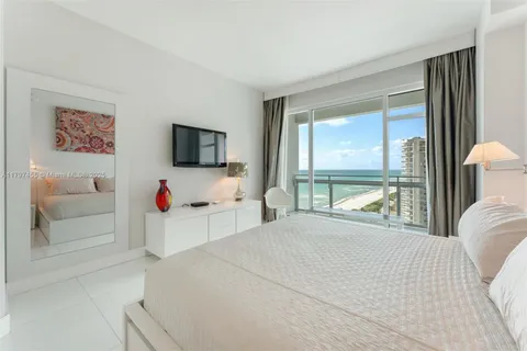 $1,225,000 | 6801 Collins Avenue, Unit PH10, Miami Beach, FL 33141