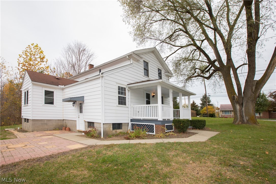 6260 South Dewey Road Amherst, OH 44001 - Photo 4 of 35
