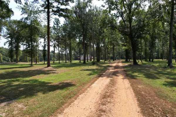$72,500 | 6 County Road 3545, Joaquin, TX 75954