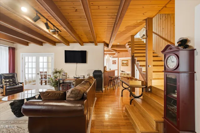 $679,900 | 951 Carson Springs Road, Newport, TN 37821