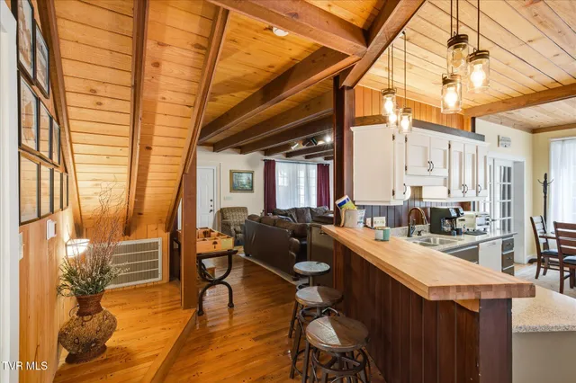 $679,900 | 951 Carson Springs Road, Newport, TN 37821