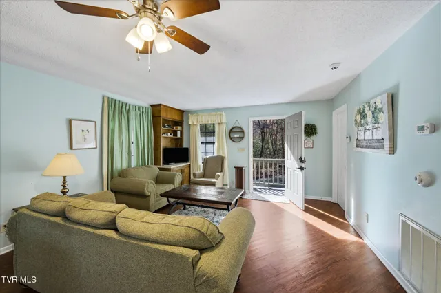 $679,900 | 951 Carson Springs Road, Newport, TN 37821