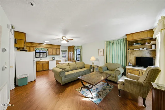 $679,900 | 951 Carson Springs Road, Newport, TN 37821