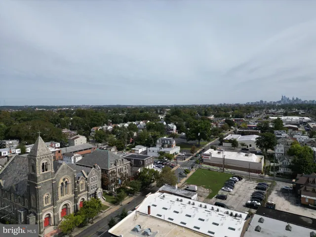 $1,875 | 23 North Wycombe Avenue, Lansdowne, PA 19050