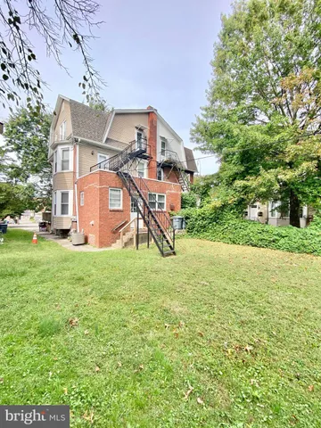 $1,875 | 23 North Wycombe Avenue, Lansdowne, PA 19050