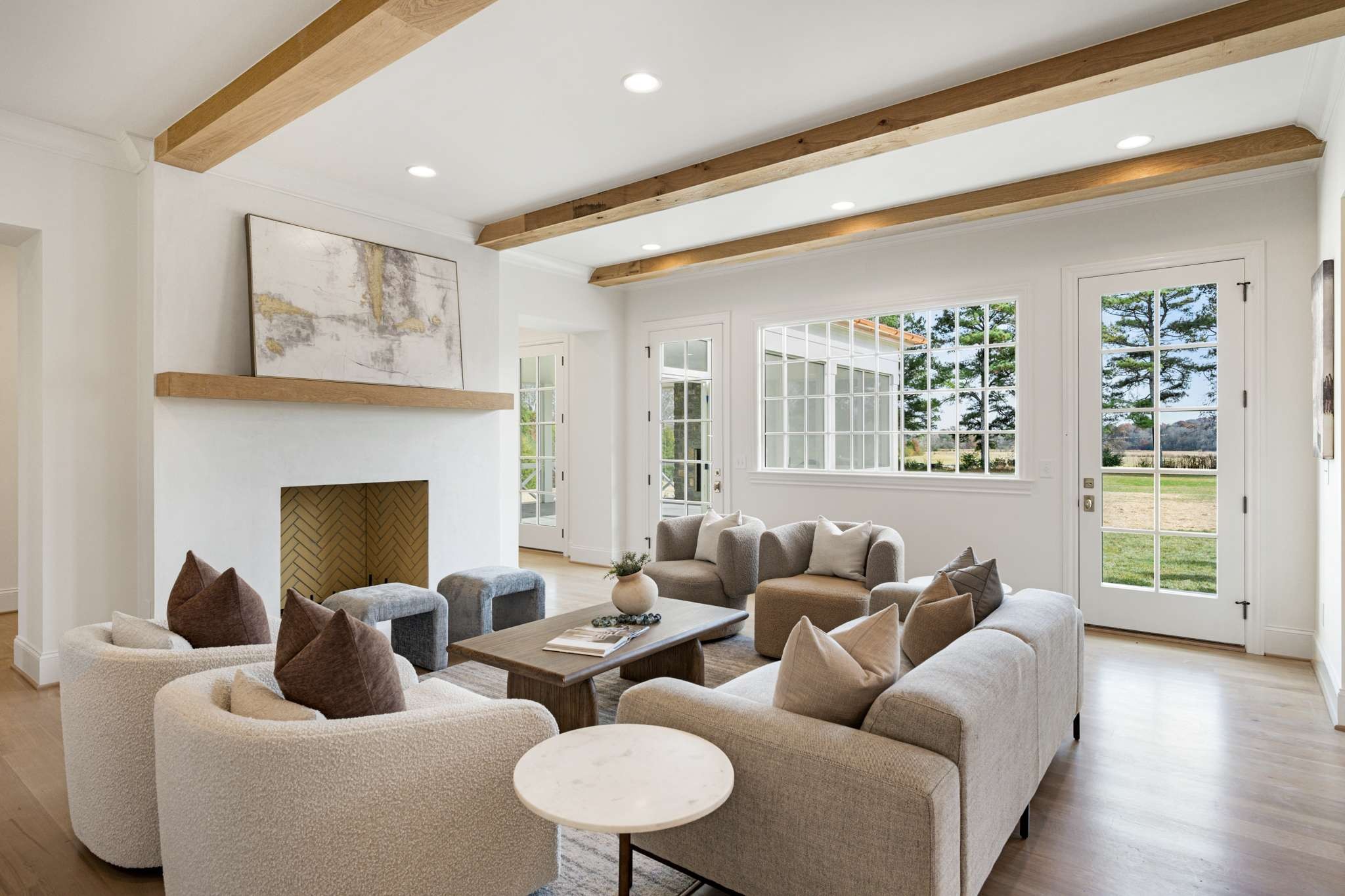 1995 Old Hillsboro Road Franklin, TN 37064 - Photo 17 of 70 a living room with furniture and a fireplace