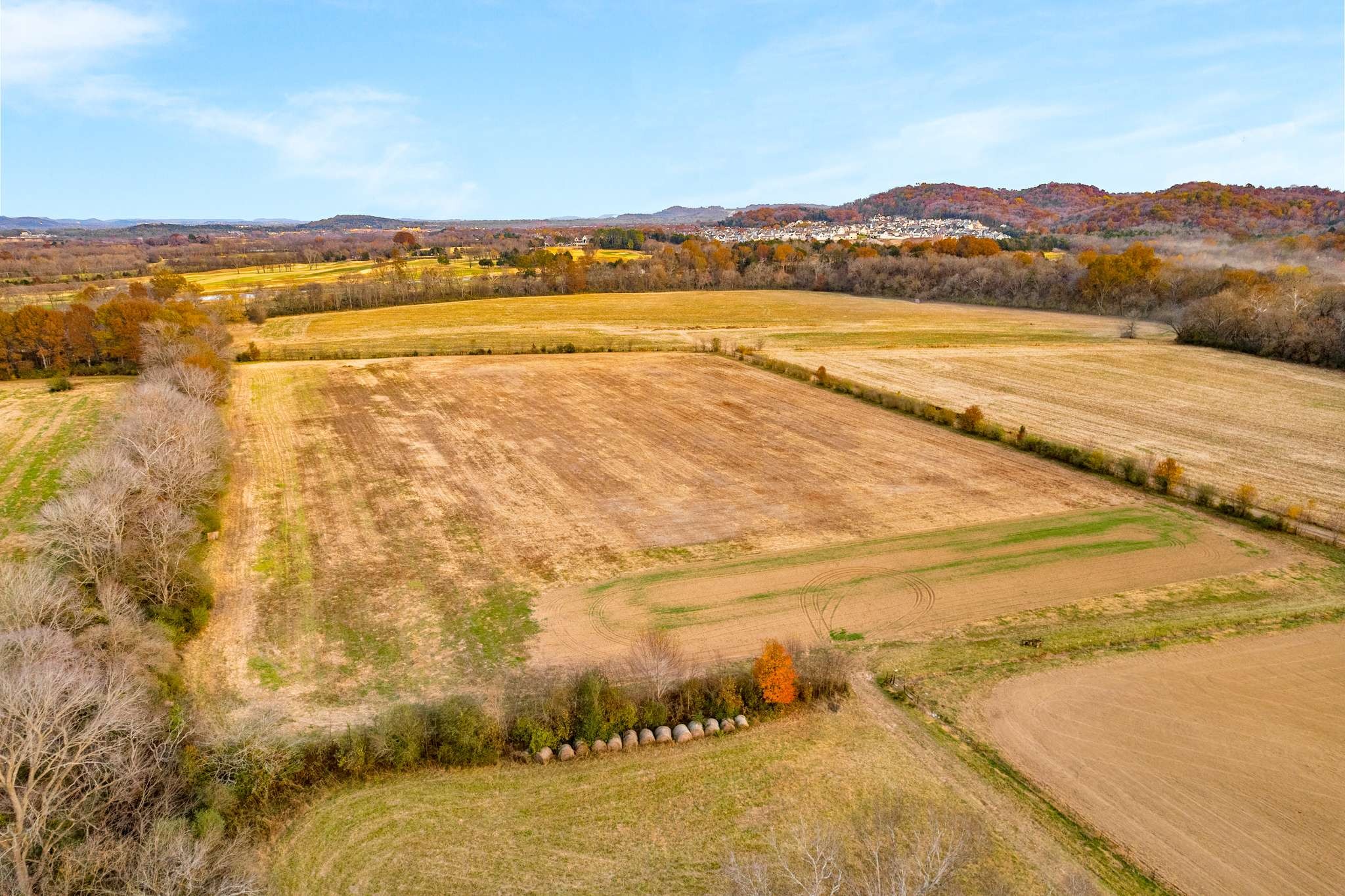 1995 Old Hillsboro Road Franklin, TN 37064 - Photo 67 of 70 a view of an ocean and beach