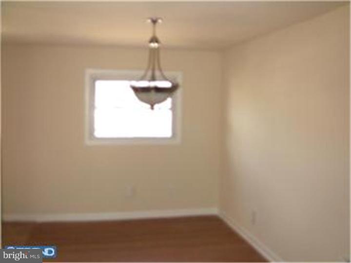 2807 Chase Road Philadelphia, PA 19152 - Photo 3 of 10 Gallery Image 3