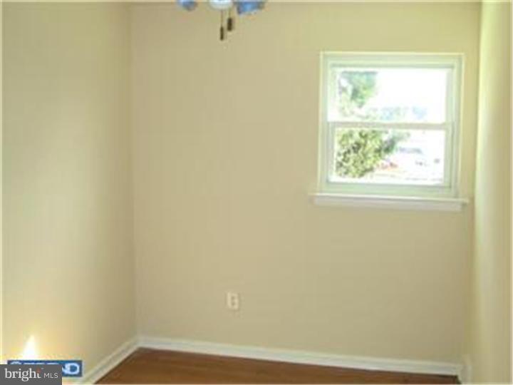 2807 Chase Road Philadelphia, PA 19152 - Photo 6 of 10 Gallery Image 6