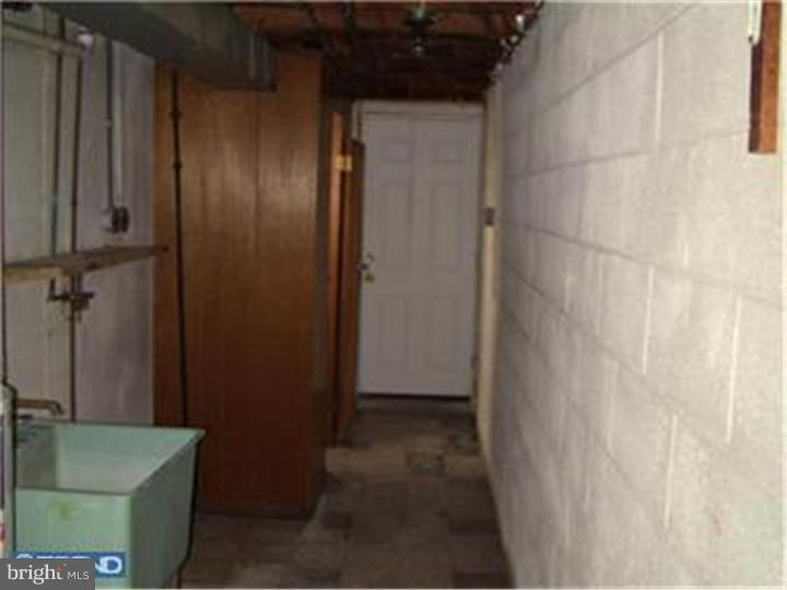 2807 Chase Road Philadelphia, PA 19152 - Photo 9 of 10 Gallery Image 9